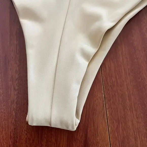 Skatie• ‘Mandi’ Bikini Bottoms in BUTTERCUP